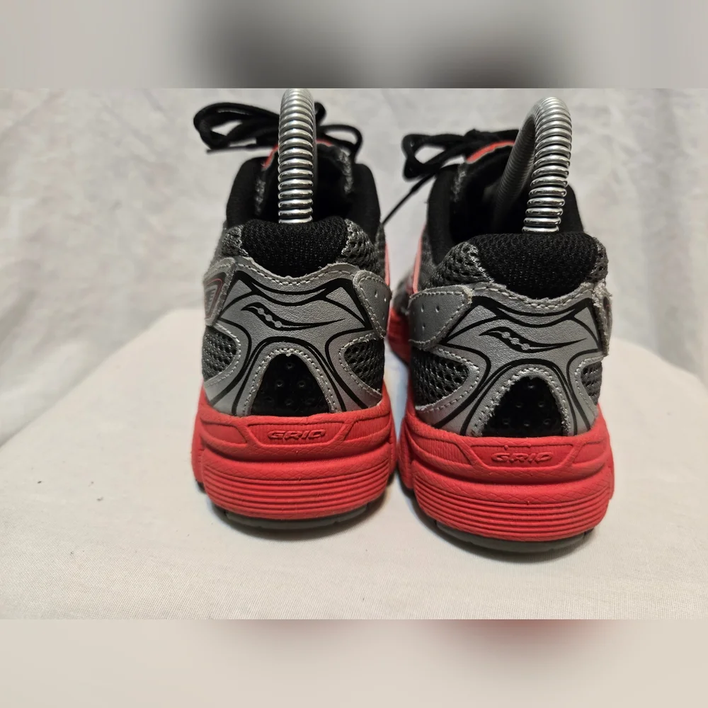 Saucony Grid Cohesion 6 LTT Boys Sz 4.5M Gray/Black/Silver Running/Walking Shoes - Picture 6 of 10
